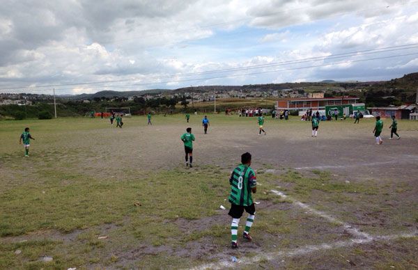 Antorcha impulsa el deporte entre los jóvenes