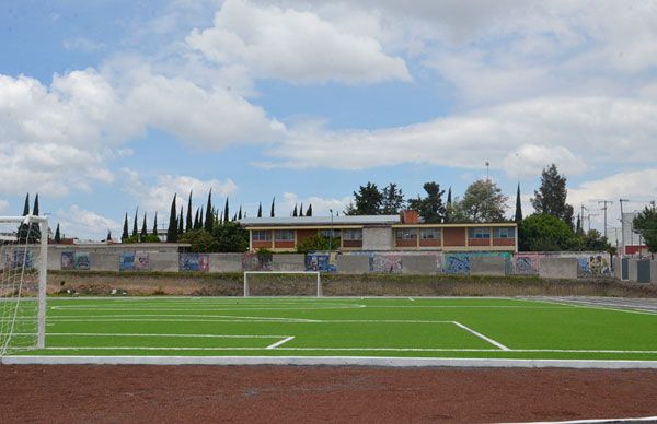 Avanza construcción de deportivo en Balcones