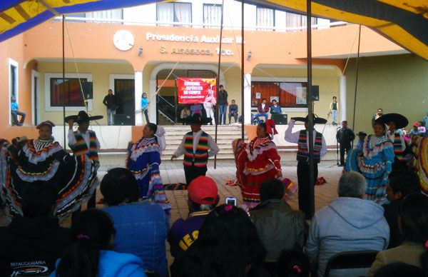 Realizan protesta cultural en Tecamachalco