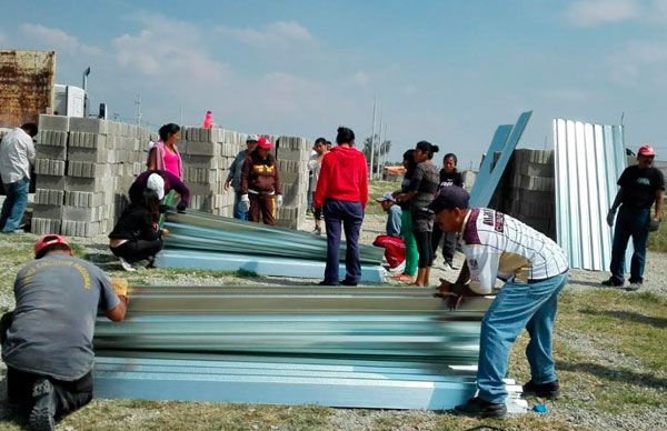 Entregan paquetes de vivienda a familias de Tizayuca