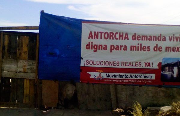 Autoridades judiciales agreden a antorchistas 