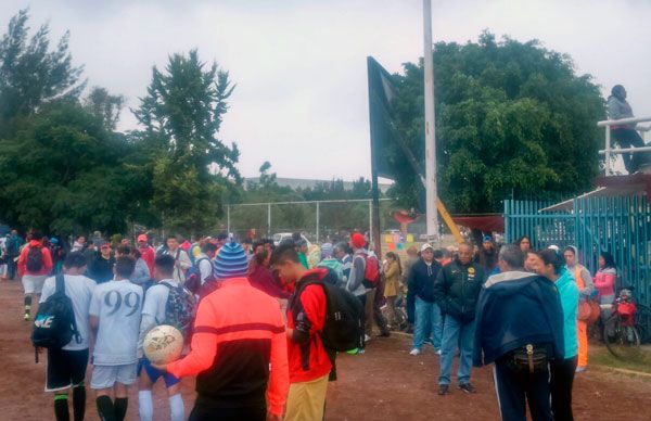 Antorcha en el D.F. lleva a cabo en el evento deportivo  Por un mejor Iztapalapa