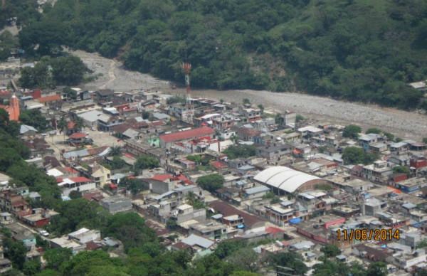 Alcalde de Huehuetla, coludido para desalojar a familias