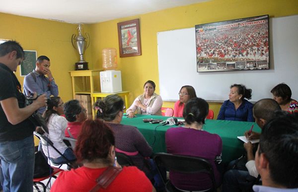 Gestión y lucha de Antorcha logra asfaltado en Córdoba