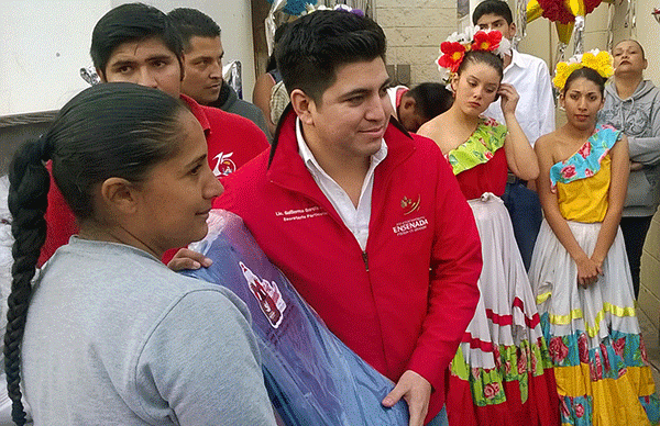 Ensenadenses celebran posada