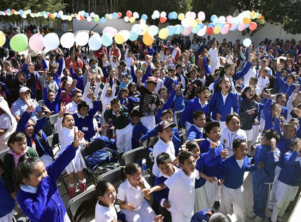 15 mil niños texcocanos reciben regalos