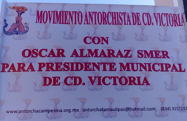 Antorchistas de Cd. Victoria con Oscar Almaraz Smer