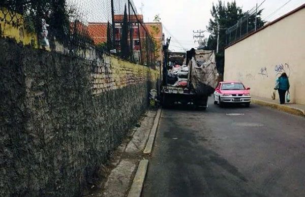 Antorchistas de  Iztapalapa logran acuerdo con la SEMOVI para pavimentar calle principal