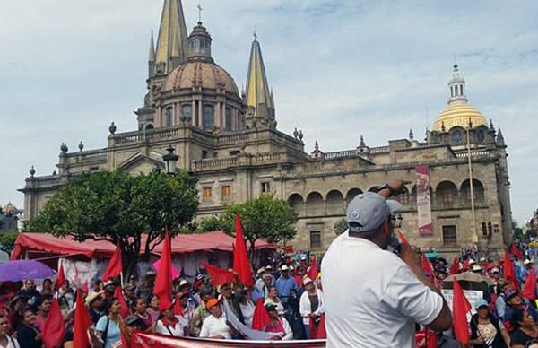 Posponen antorchistas marcha-plantón en Guadalajara