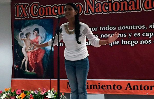 Participan quintanarroenses en el IX Concurso Nacional de Poesía 