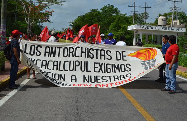 Nuevamente los antorchistas se manifiestan en el municipio de Tixcacalcupul