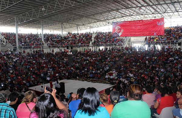 Abarrotan Palenque del Recinto Ferial de Cd.Victoria por el 26 aniversario de Antorcha en Tamaulipas 