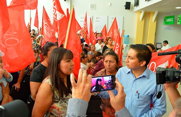 Manifestación en el Instituto de Vivienda 