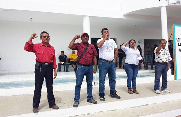 Campesinos de Lázaro Cárdenas marcharon ante la falta de solución  