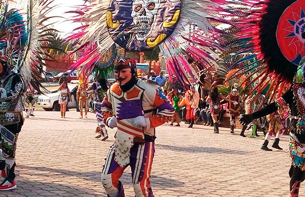 En Recova trabajan por arraigar la tradición de los bailes carnavalescos 