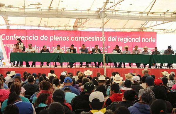 Asisten duranguenses a Encuentro Regional de Líderes 