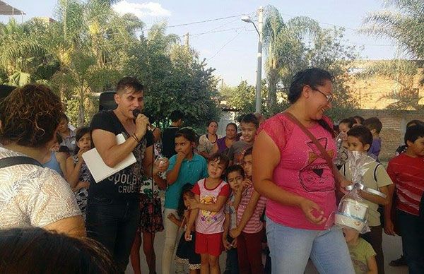 Afectuosa celebración a la madre en Prados de Santa Lucia