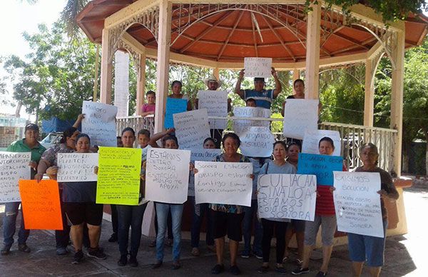  Sinaloenses se solidarizan con plantón antorchista en Hemosillo