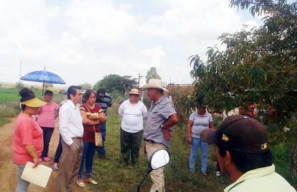  Se reúne líder antorchista con estudiantes y maestros 