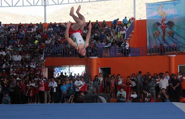 Enaltecen profesionales la XIX Espartaqueada Deportiva Nacional: Bautista Hernández