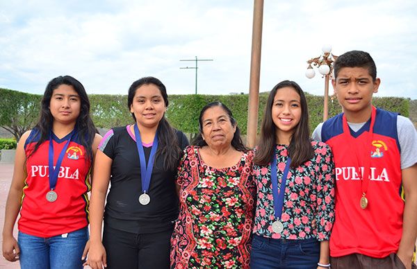 Felicita alcaldesa a ganadores de la XIX Espartaqueada Deportiva