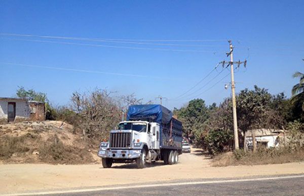 Urge más infraestructura vial en Tomatlán