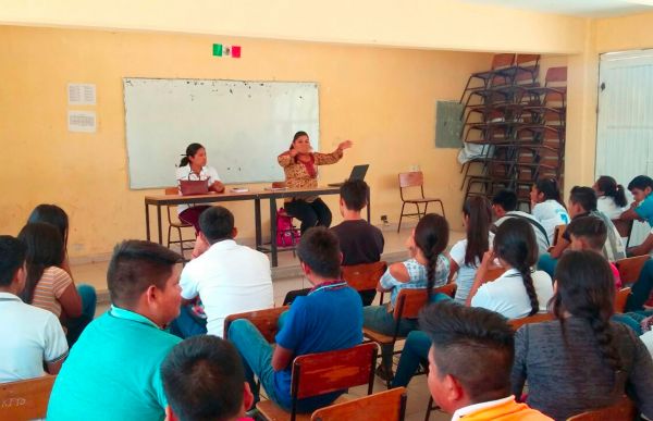 Exhortan a jóvenes a educarse para beneficio del pueblo trabajador