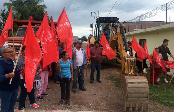 Con una inversión de 2 mdp se da el banderazo de arranque de obra en El Llano