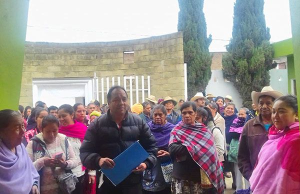 Campesinos de Nahuatzen plantean sus demandas ante el presidente municipal