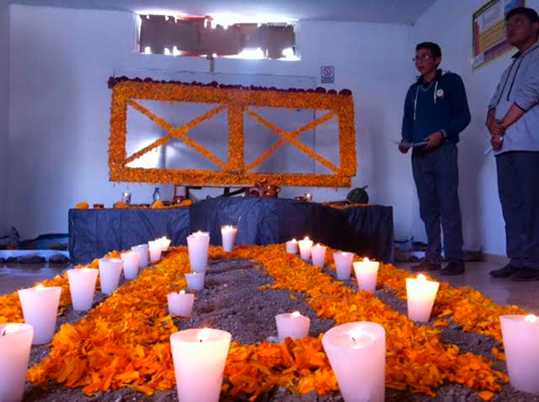  En la ofrenda del Xantolo, honrarán memoria de profesores antorchistas  