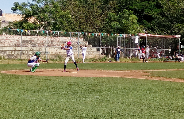 Nayaritas se preparan para Torneo Nacional de Beisbol