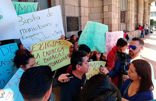 Estudiantes de Telebachilleratos se manifiestan para exigir cumplimiento a compromisos