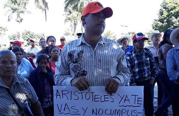 Antorchistas marchan e instalan plantón en Guadalajara este martes 4 de diciembre