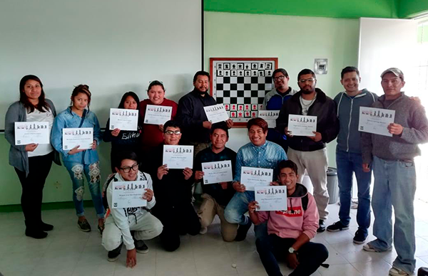 Docentes de La Paz finalizaron diplomado para la enseñanza de ajedrez 