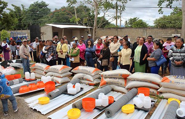 Campesinas istmeñas beneficiadas con Campo en nuestras manos