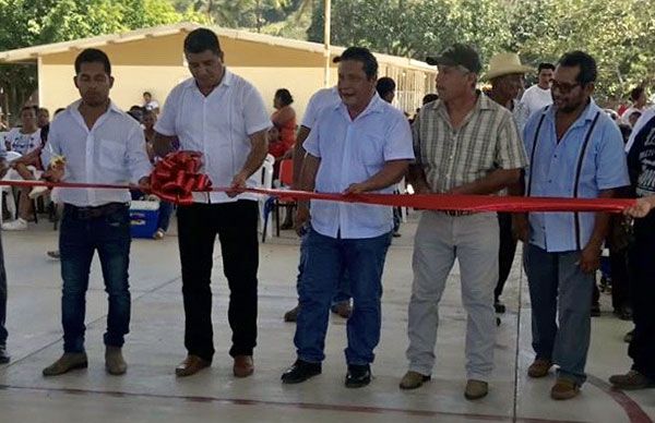 Antorcha apoya la educación en la Cuenca del Papaloapan