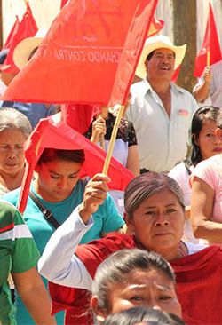 Tras la alternancia en el poder, Antorcha es la única alternativa para los pobres