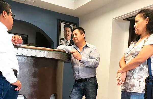 Antorchistas de nuevo Laredo solicitan Tinacos  