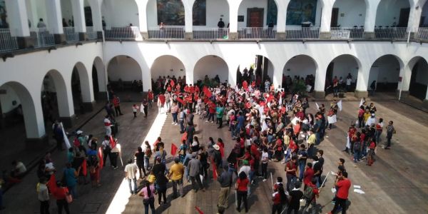 Por segunda ocasión marchan antorchistas en Culiacán