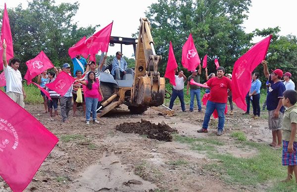 Antorcha Construye Michoacán con fosa séptica en el municipio de Lázaro Cárdenas