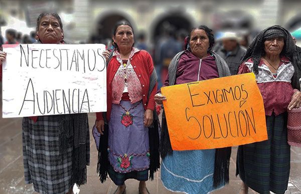 Ante nula atención a demandas, antorchistas se plantan en la Secretaría de Finanzas