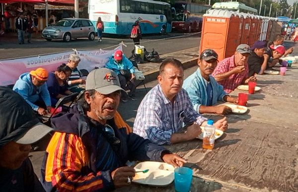 Jaliscienses piden obras en Congreso de la Unión