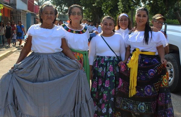 Conmemoran con desfile el CIX Aniversario del inicio de la Revolución Mexicana en Gaviotas Sur