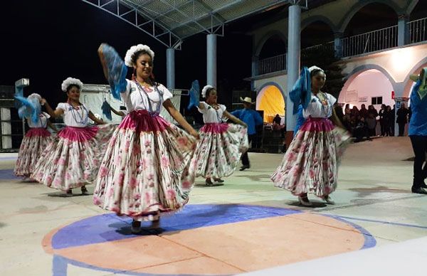 Engalana Ballet Estatal de Antorcha fiesta titular de Llano de Guadalupe