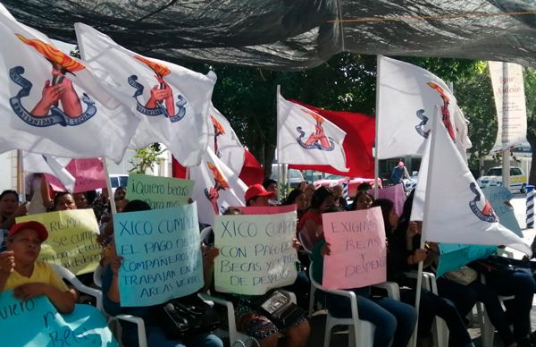 Antorchistas victorenses cumplen 8 días de plantón, sin respuestas 