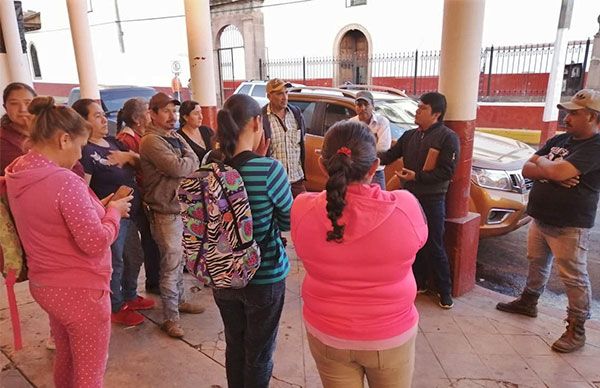 Colonos de Ario de Rosales esperan buena respuesta a demandas presentadas en OOAPAS