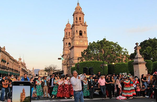 Caravana cultural denuncia desde Morelia el gobierno autoritario de Puebla