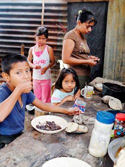 Los pobres de Colima, entre coronavirus y homicidios dolosos