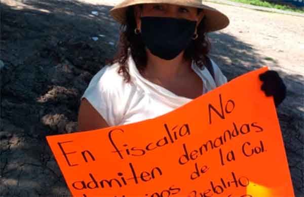 Protestan contra fiscalía de Querétaro, acusan obstrucción a la justicia 