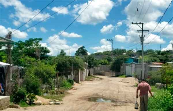 Soledad, la única compañera de doña Antonia en la pandemia